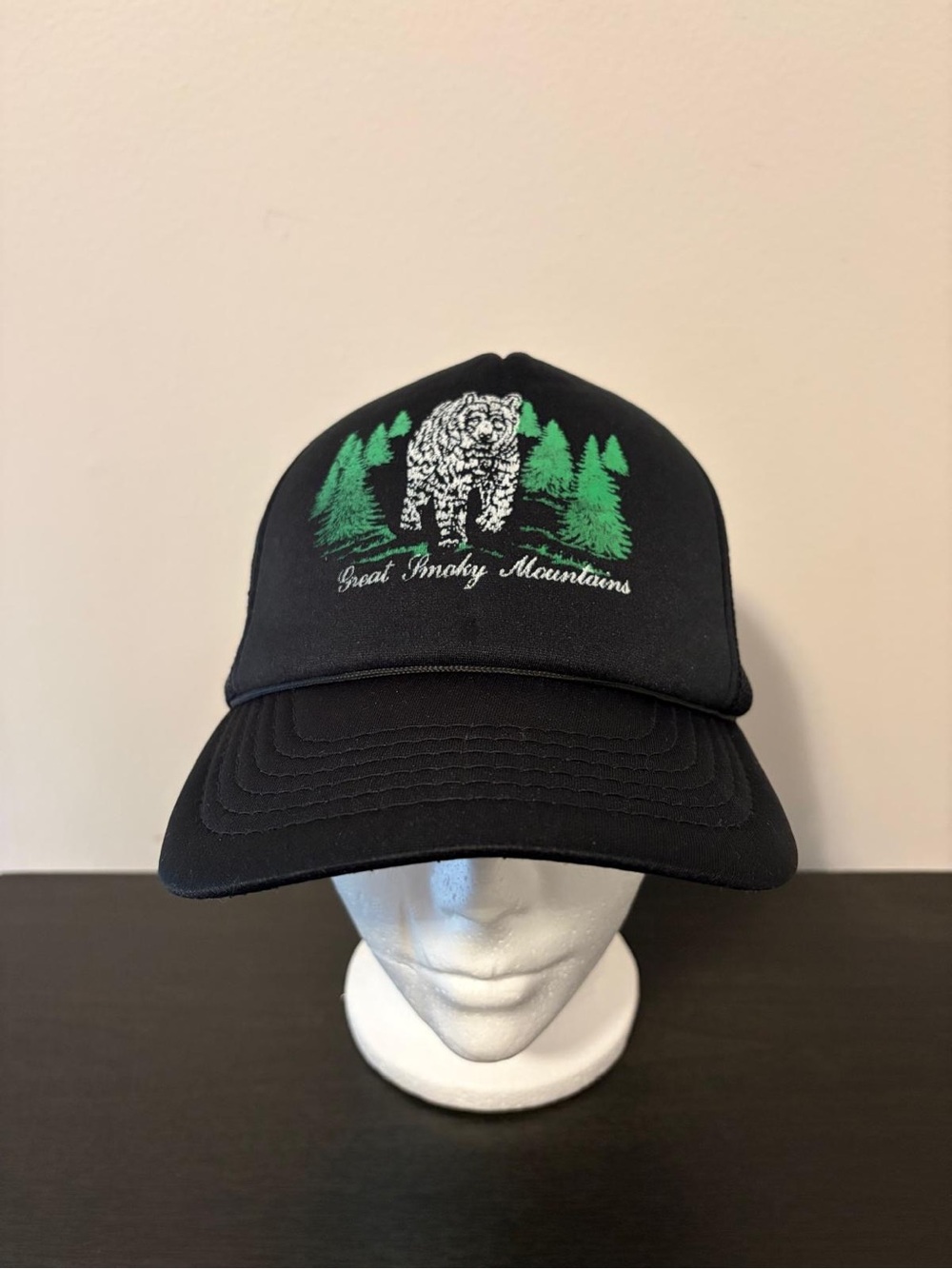 Great Smoky Mountains VTG Rope Bear Black Trucker Hat